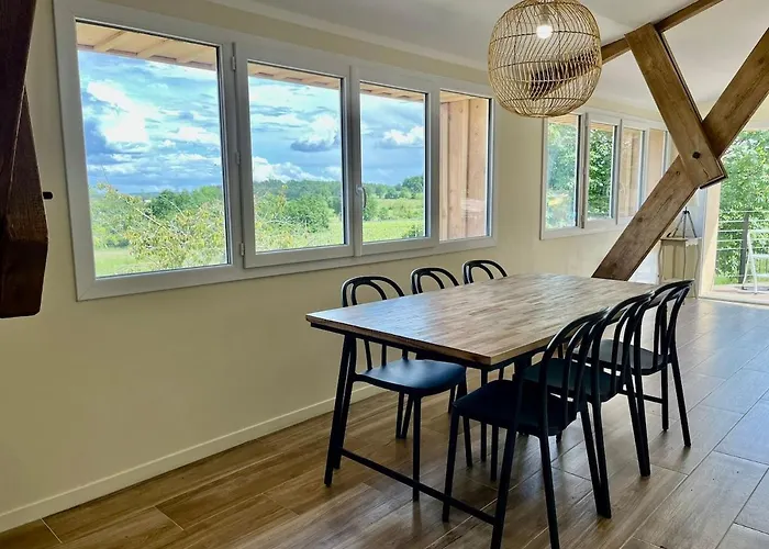 Le Chai Les Salles-de-Castillon